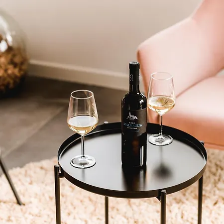 Vina Kobal, Kobal Family Estate *